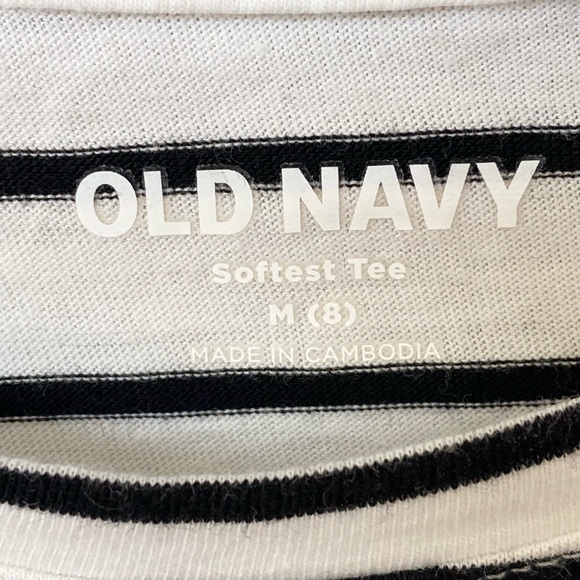 Old Navy Black and White Striped Tee | Versatile |  Minimalist | Medium 8 - Picture 3 of 7